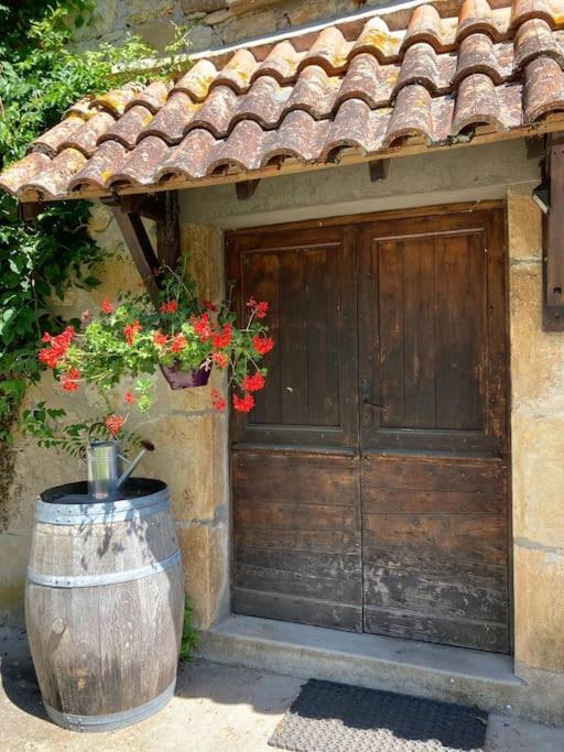 Vakantiehuis La Poire, Op Landgoed Aan De Dordogne Prudhomat Экстерьер фото